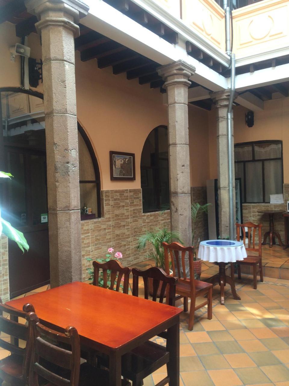 Hotel Catedral キト エクステリア 写真